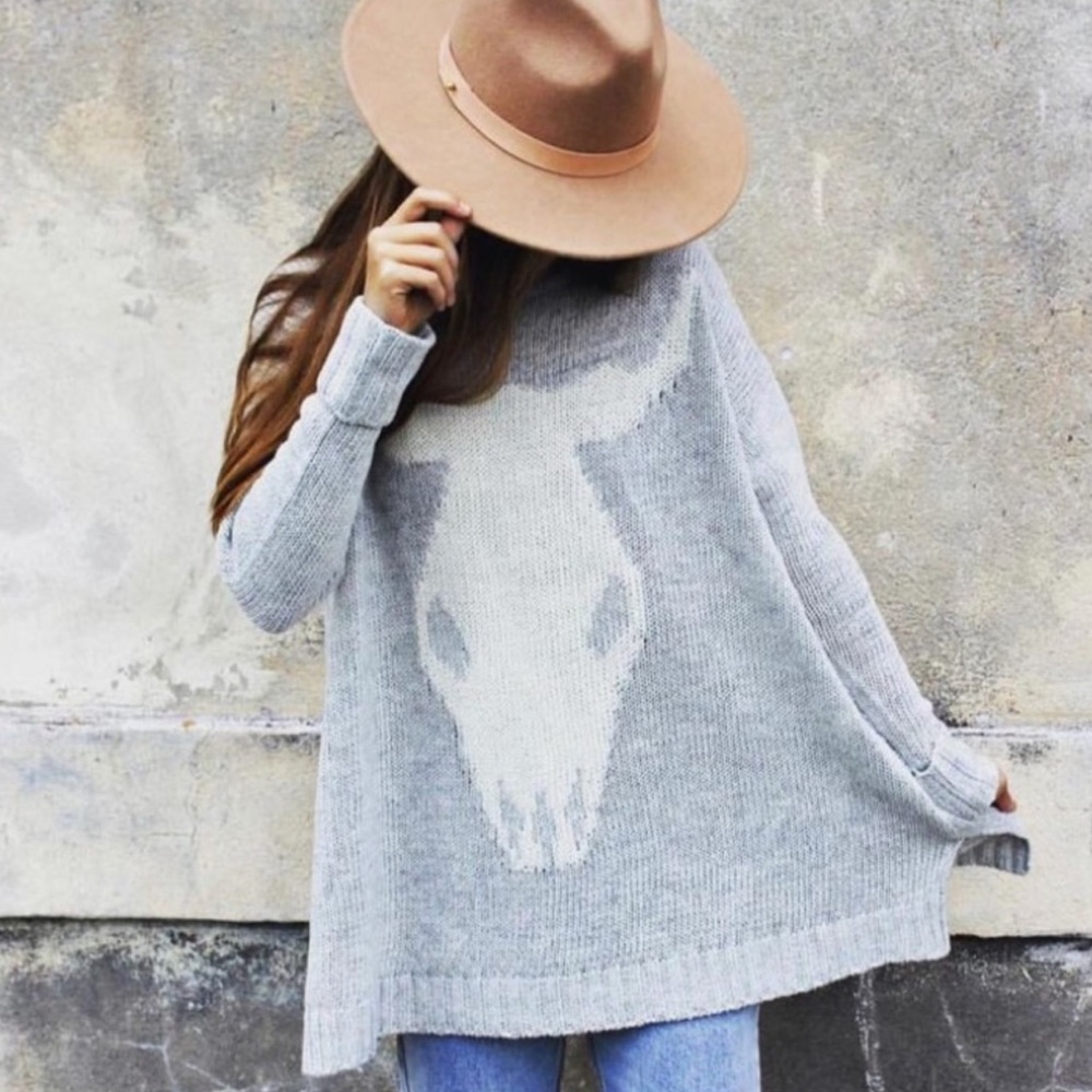 Show Me Your MuMu Bullhead Sweater